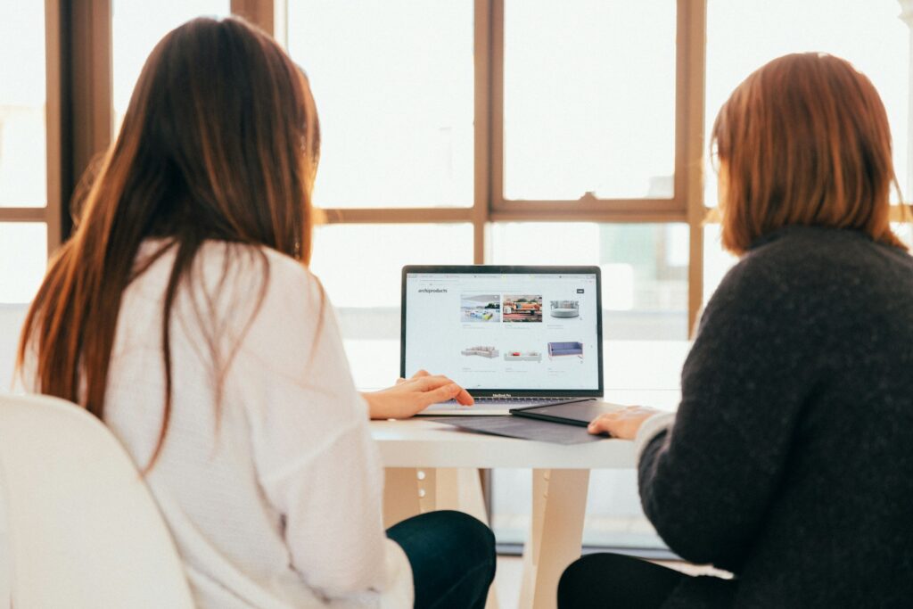 how to develop leadership and management skills